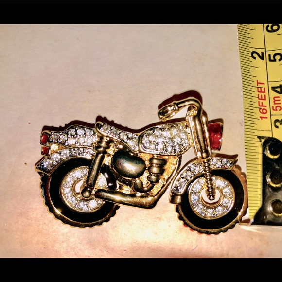 Swarovski crystal motorcycle pin - Picture 7 of 9